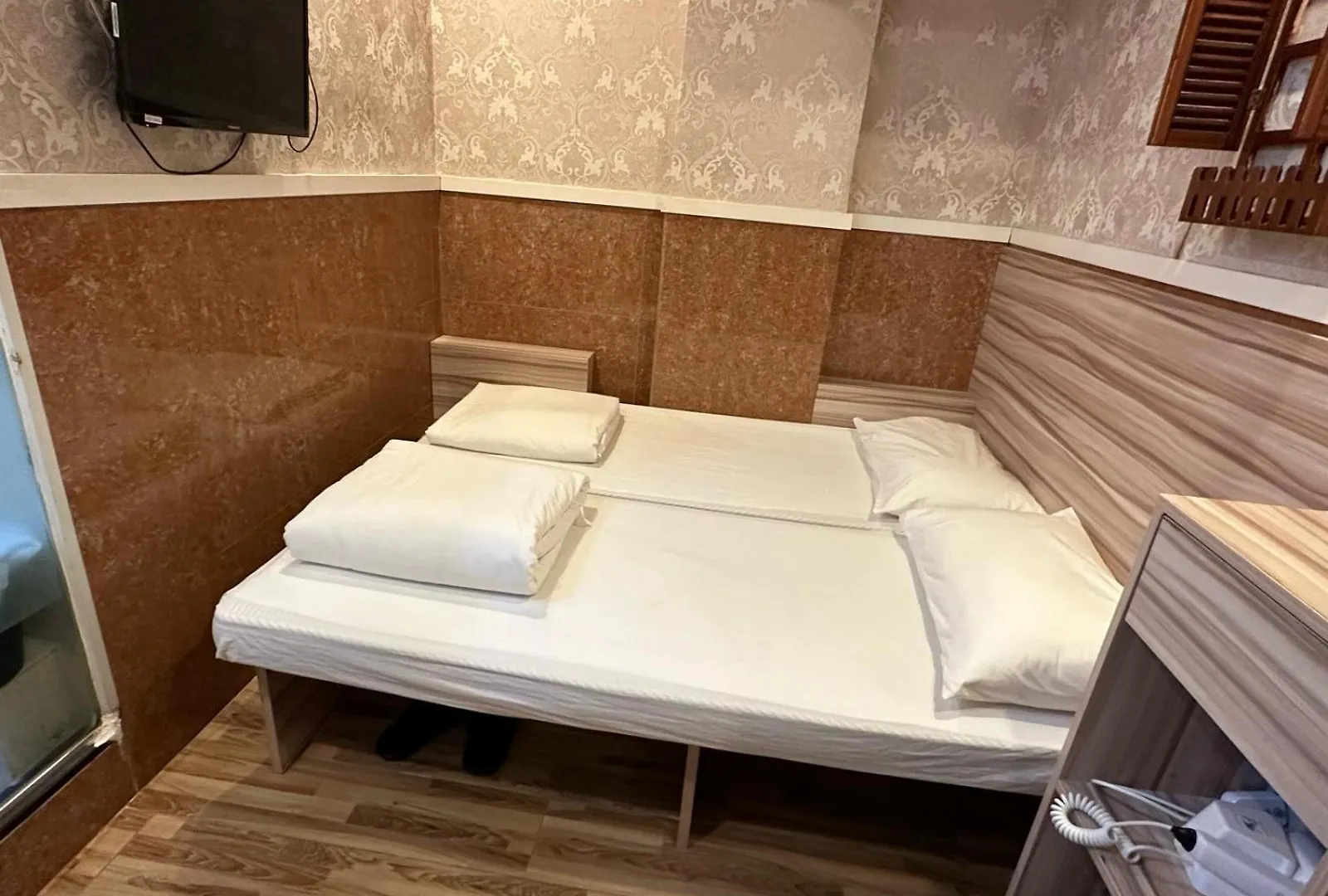 Hk Peaceful Guesthouse Hong Kong Hostel
