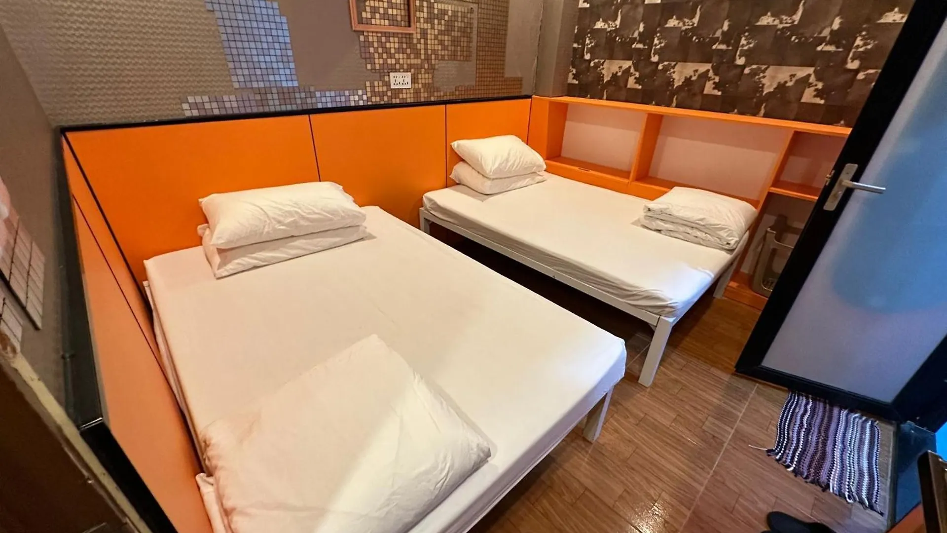 Hk Peaceful Guesthouse contacts